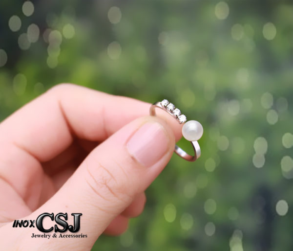 Nhẫn inox nữ ngọc trai đẹp giá rẻ không đen vĩnh viễn