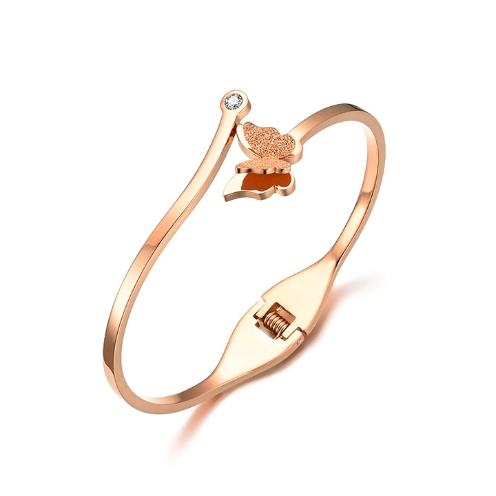 TV005a Vòng tay titan con bướm phun cát màu vàng hồng