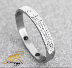 Trang sức titan CSJ chuyên bán sỉ vòng tay titan đính đá , đinh xoàn cực đẹp phong cách hàn Quốc giá sỉ rẻ nhất thị trường HCM,