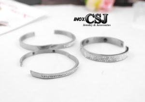 Trang sức titan CSJ chuyên bán sỉ vòng tay titan đính đá , đinh xoàn cực đẹp phong cách hàn Quốc giá sỉ rẻ nhất thị trường HCM,