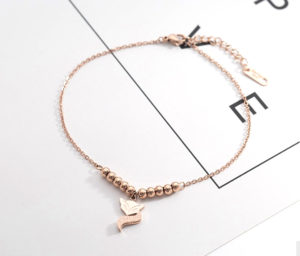 Lắc chân titan con cáo, hồ ly phun cát màu vàng hồng