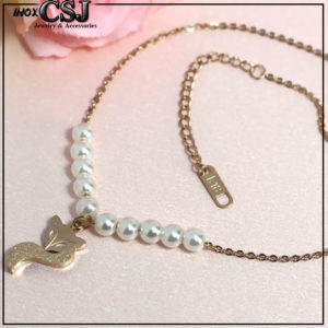 Lắc chân titan con cáo màu vàng hồng