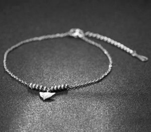 Lắc chân titan con cáo màu trắng, vòng chân hồ ly không đen vĩnh viễn