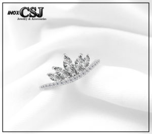 Nhẫn inox nữ hình vươn niệm đính đá cao cấp