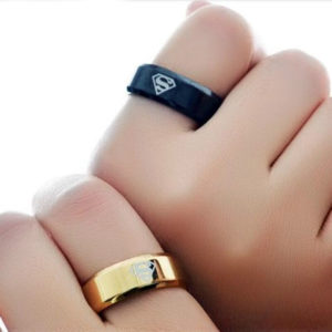 CSJ chuyên bán sỉ lẻ nhẫn superman inox bảng to đủ màu không đen giá rẻ, nhẫn thép không gỉ titan superman