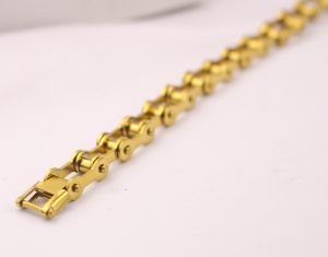 Lắc tay nam inox kiểu xích sên xe đạp mạ vàng