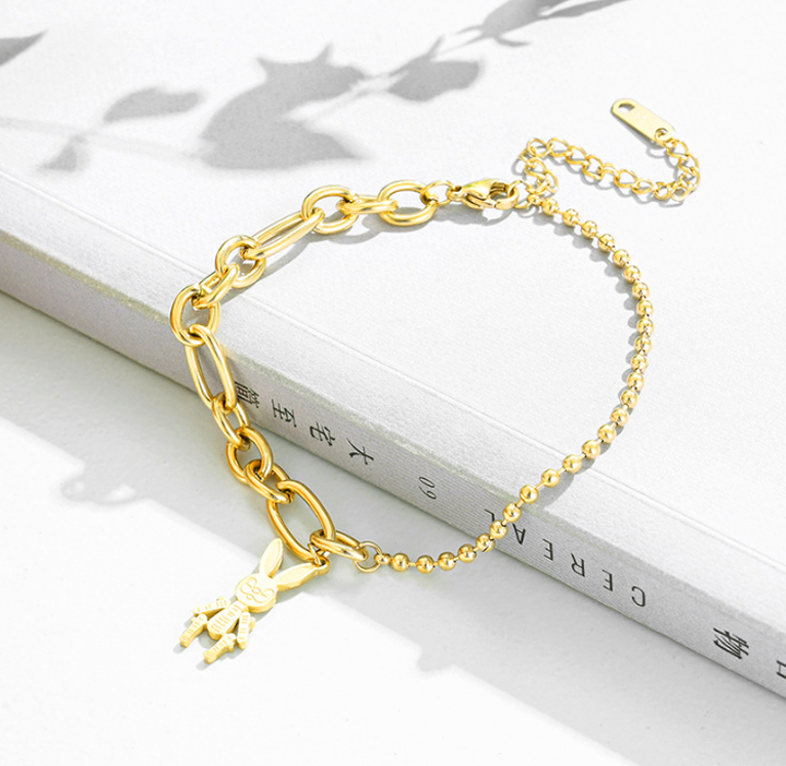 Lắc tay titan con thỏ màu vàng 24k