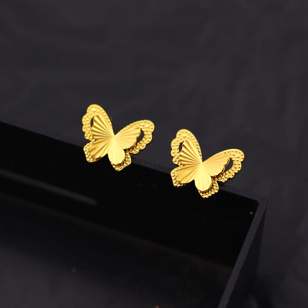 TB236d-Bông tai nữ titan con bướm màu vàng