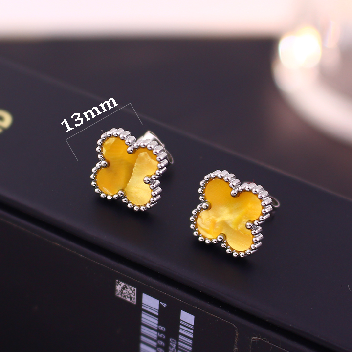 TB287b Bông tai nữ titan van cleef nền màu hổ phách