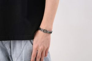 LN172i Lắc tay nam titan phong cách thái