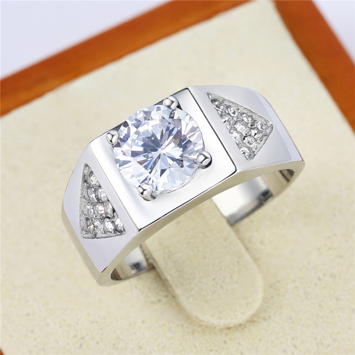 N698c Nhẫn nam titan màu trắng thép đính hột chủ 8ly