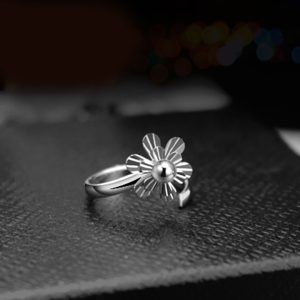 NX007b Nhẫn nữ inox free size mặt hình bông hoa