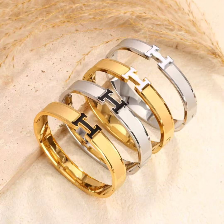 TV226d Vòng tay titan chữ H Hermes