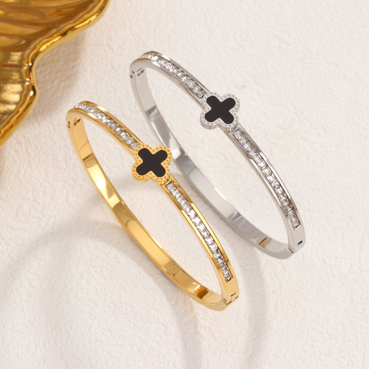 TV228d Vòng tay nữ titan mặt hoa 4 cánh đen van cleef