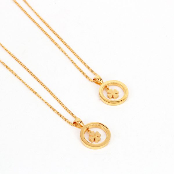 TN891h Dây chuyền nữ titan mặt hình cỏ 4 lá bên trong vòng tròn