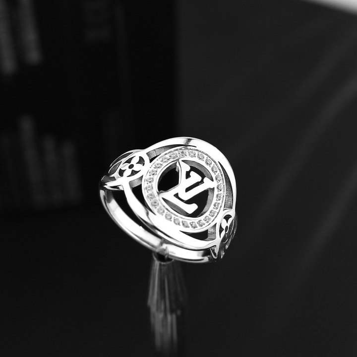 N685d Nhẫn titan LV