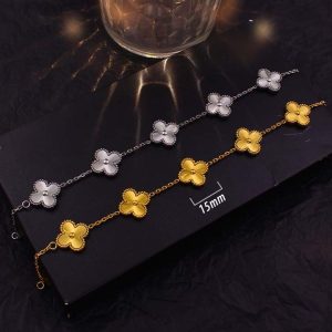 TA243f Lắc tay titan Van cleef chạm móc máy size 15mm