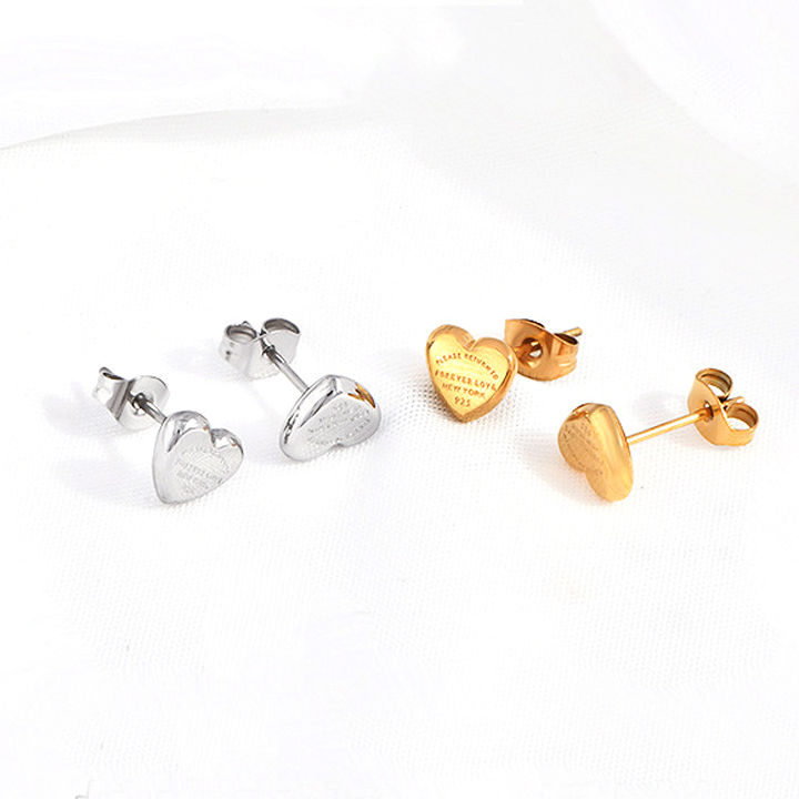 TB132a bông tai nữ titan hình trái tim