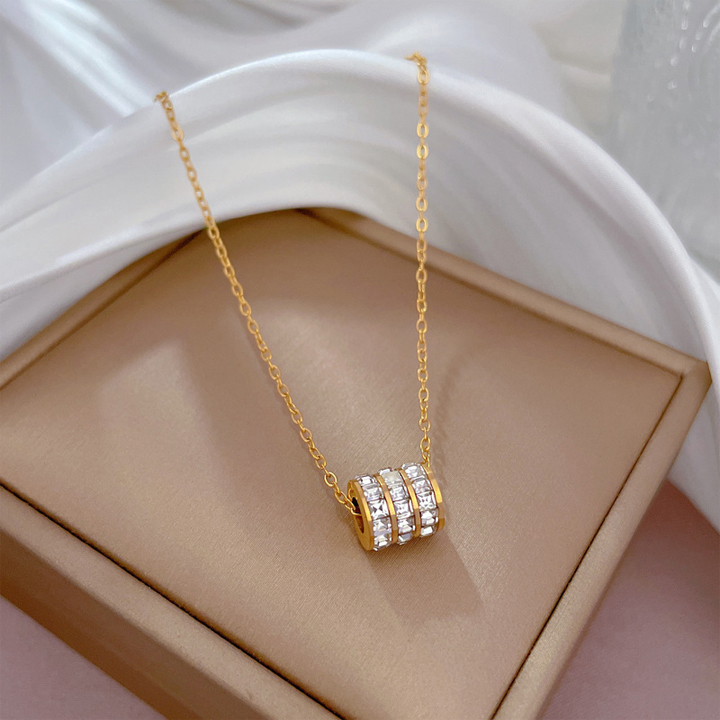 TN189e Dây chuyền titan ống tròn 3 hàng đá