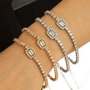 TA101a Lắc tay nữ titan mặt hình chữ nhật đính full kim