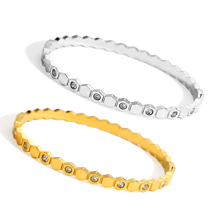 TV124b Vòng tay titan họa tiết tổ ong