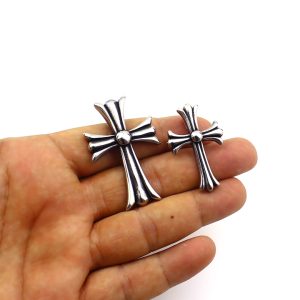 MD040c Mặt dây chuyền nam thép titan chrome heart