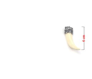 MD209l Mặt dây chuyền nanh heo giả đầu chụp titan