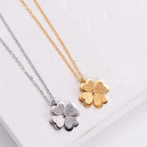 TN142 Dây chuyền titan hoa 4 cánh phun cát cực xinh