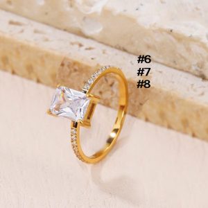 TC022 Nhẫn nữ titan 1 hột đứng cao hình chữ nhật màu vàng