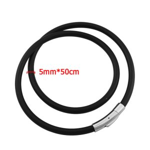 DN110a Dây chuyền cao su đen 5mm khóa titan inox vip