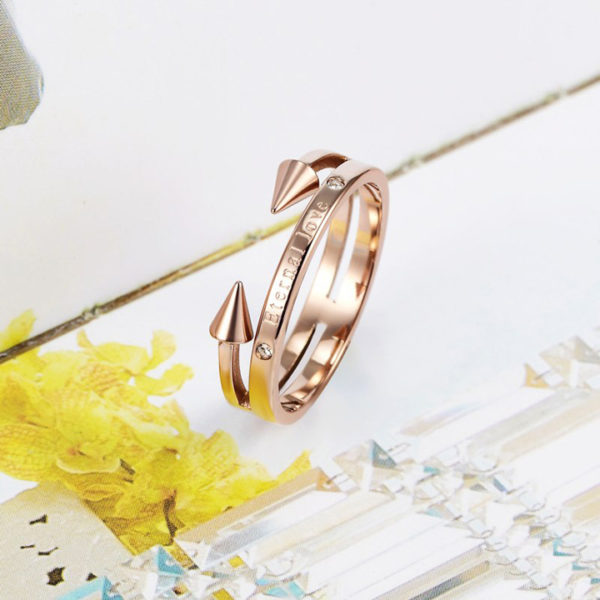 Nhẫn titan màu hồng chữ Eternal Love đẹp xinh giá rẻ phong cách Hàn Quốc