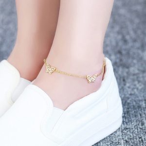 TA558 Lắc chân titan con bướm màu vàng