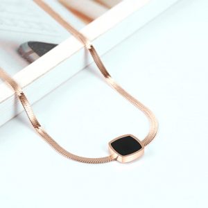 Dây chuyền titan, vòng cổ titan kiểu mì dẹp mặt vuông đen