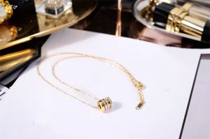 Dây chuyền titan ống đính đá