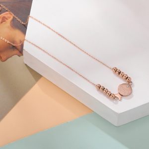 Dây chuyền titan con cá phun cát màu hồng