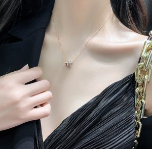 Dây chuyền titan ống đính đá