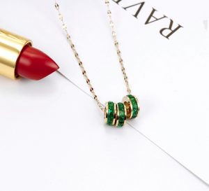 Dây chuyền titan 3 khoanh tròn đá xanh màu vàng24k