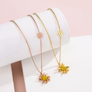 Dây chuyền titan hoa cúc