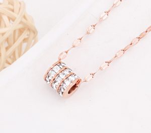 Dây chuyền titan 3 khoen tròn đính đá vuông