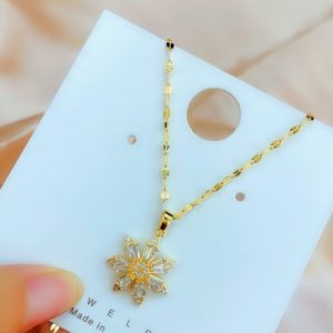 Dây chuyền titan hoa pha lê cực xinh
