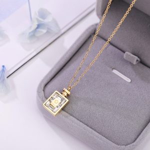 Dây chuyền titan chai nước hoa
