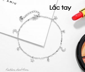 Lắc tay titan trăng sao cách điệu màu trắng