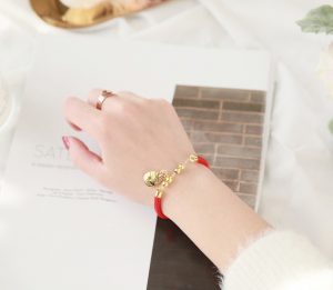 Lắc tay chỉ đỏ mèo thần tài may mắn mạ vàng