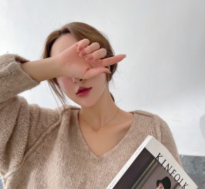 Dây chuyền titan hình cái chiếc nơ