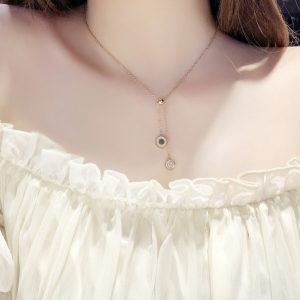 Dây chuyền titan số la mã cách điệu