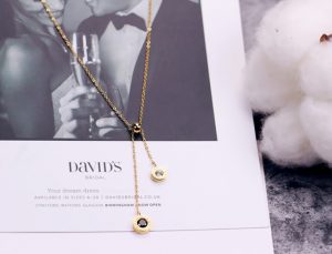 Dây chuyền titan số la mã cách điệu