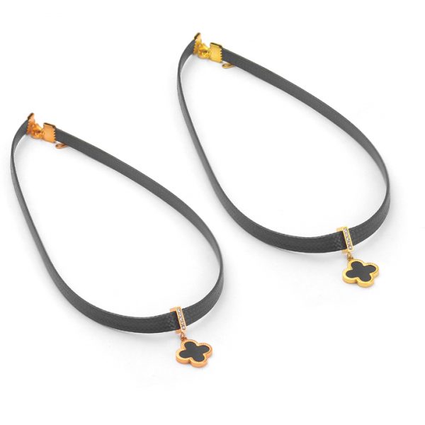 Vòng cổ titan choker màu đen mặt hình hoa 4 cánh đen LV