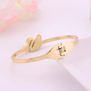 Vòng tay titan thiên nga đen màu vàng 24k