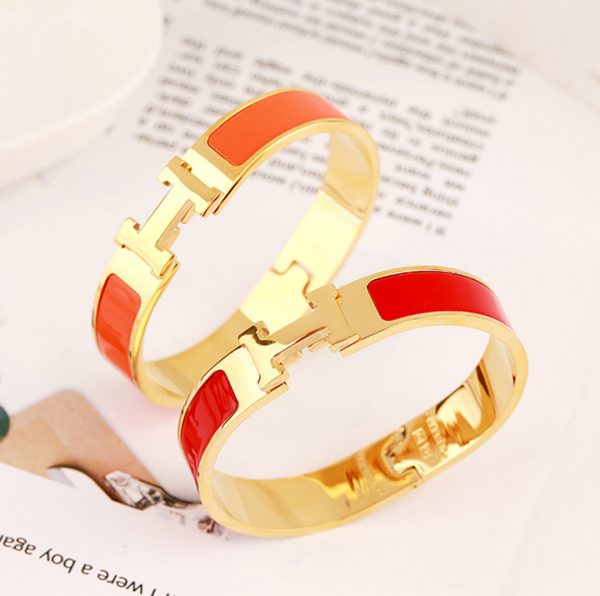 Vòng tay titan thời trang Hermes chữ H