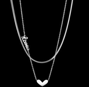 Dây chuyền titan tim cách điệu chữ love phong cách mới